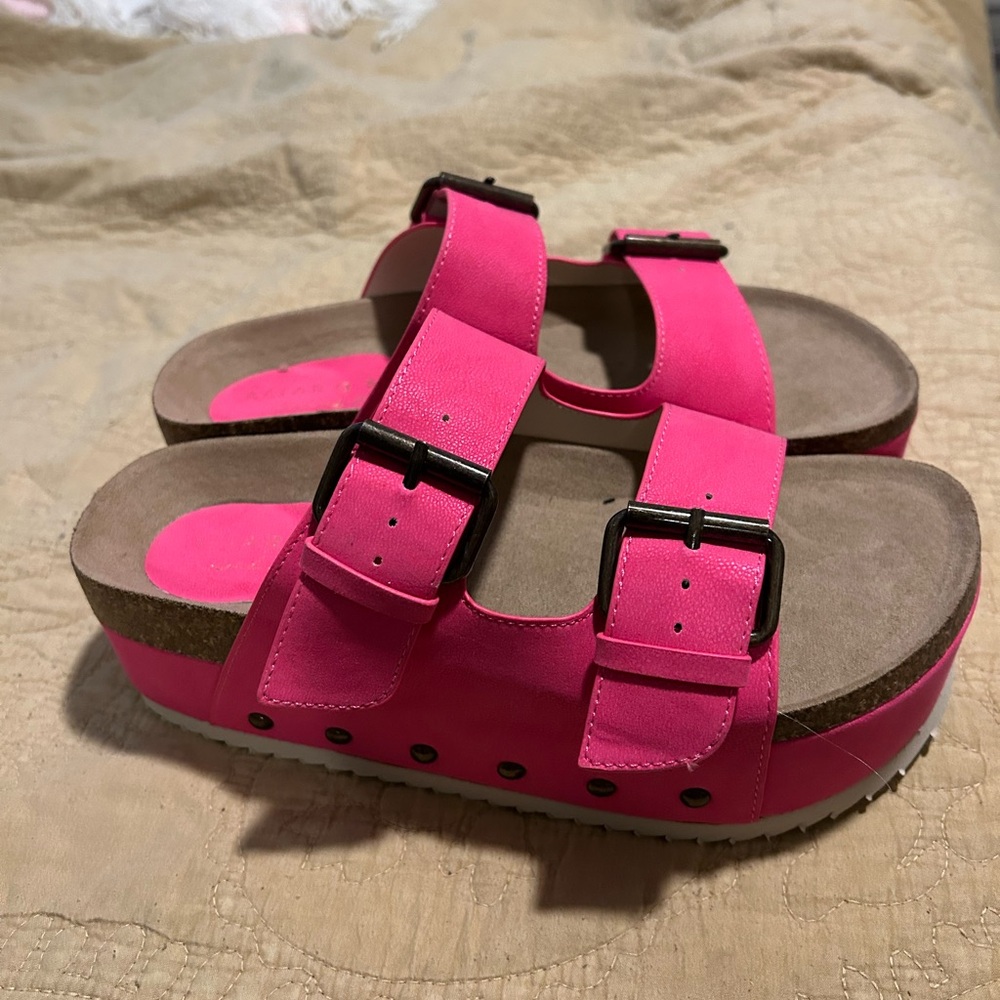 Altard state pink platform sandals